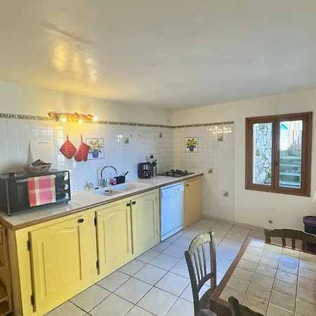 Holiday home Maison De Village Calme Et Agreable