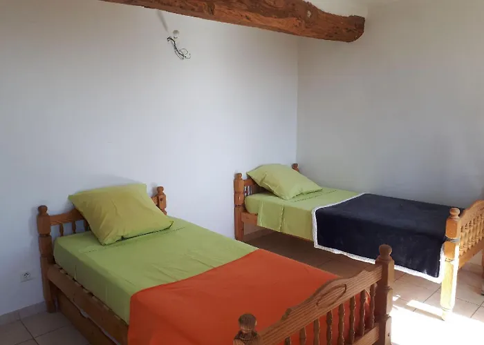 度假居 Maison De Village Calme Et Agreable *