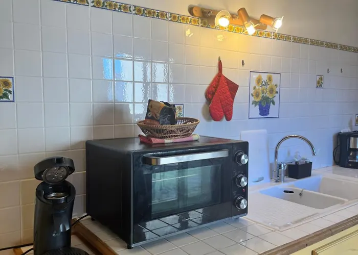 Maison De Village Calme Et Agreable 펜션 *