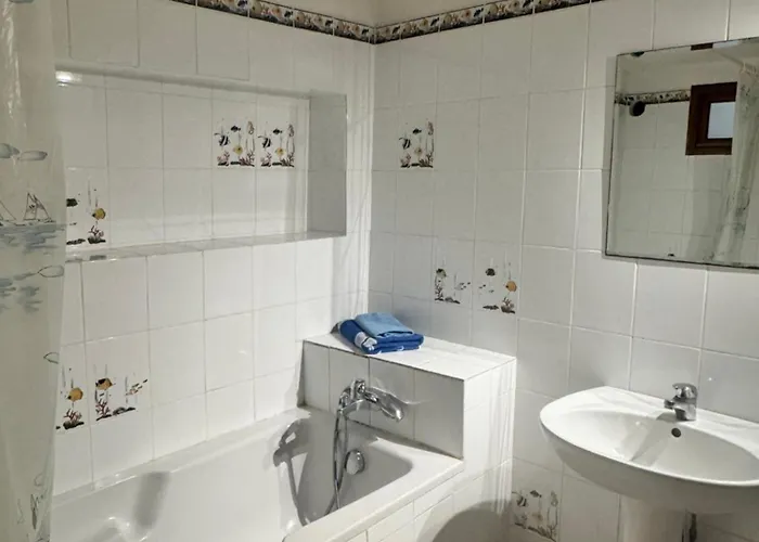 Maison De Village Calme Et Agreable *